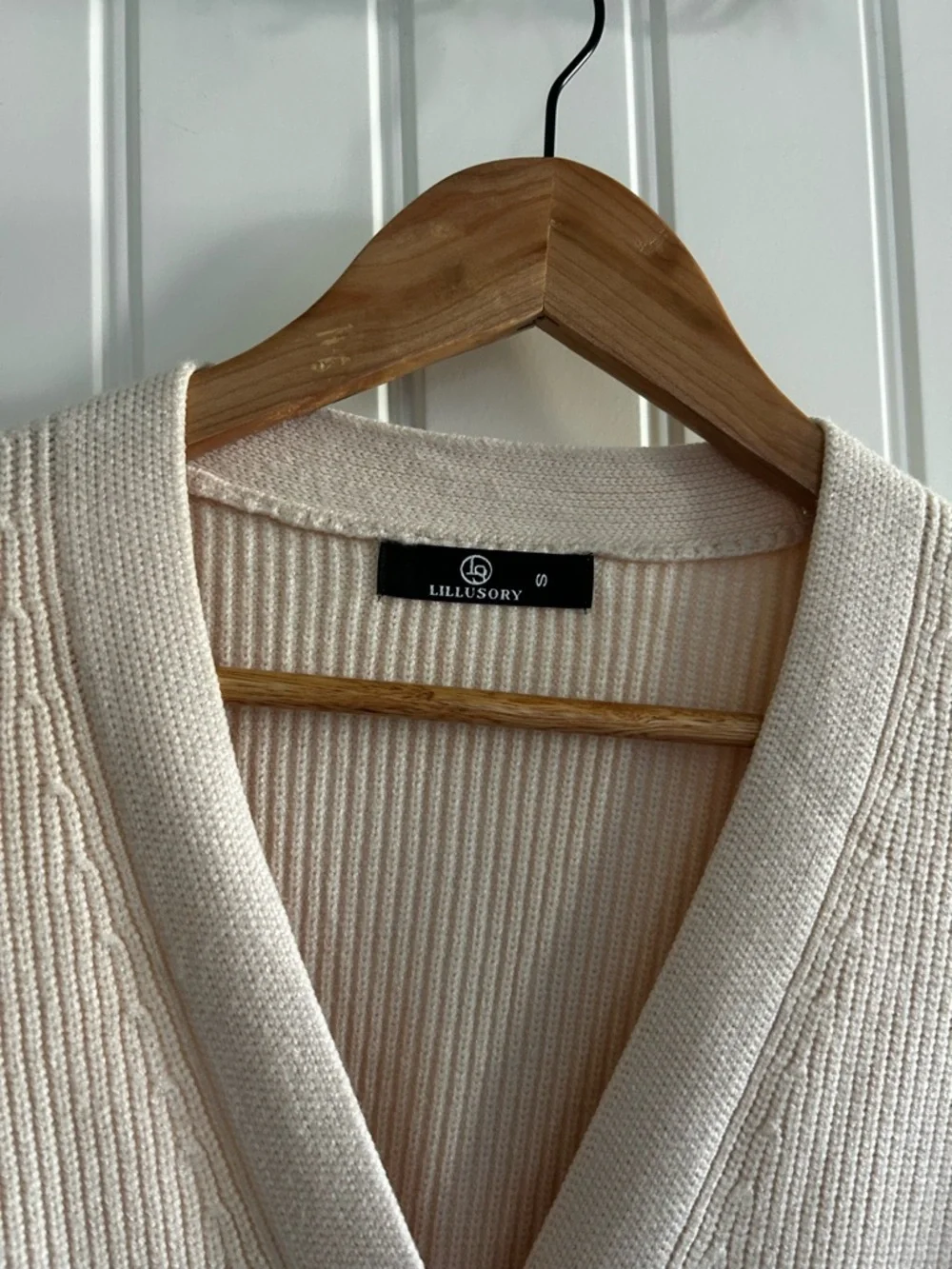 Oversized Cardigan Sweater - Picture 5 of 9